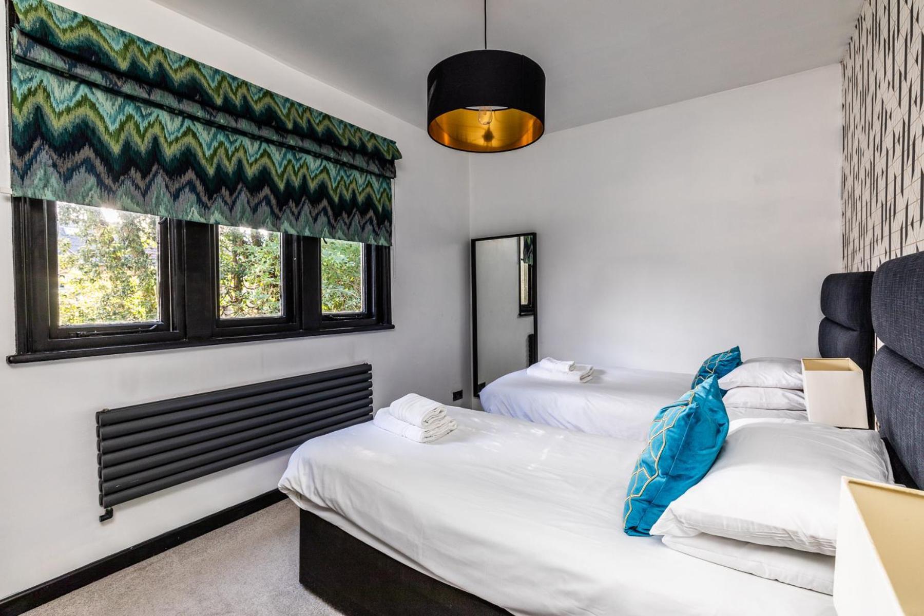 Locksbrook - Hot Tub - Spacious Outdoor Space *